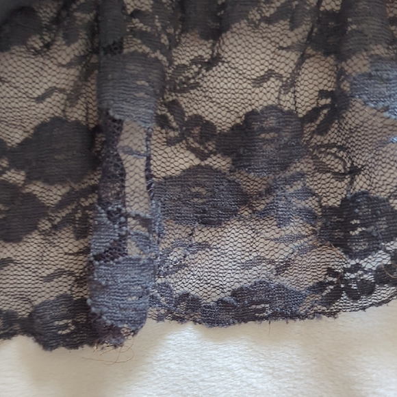 Set Of 5 Size Medium Juniors Tops. - Picture 12 of 12